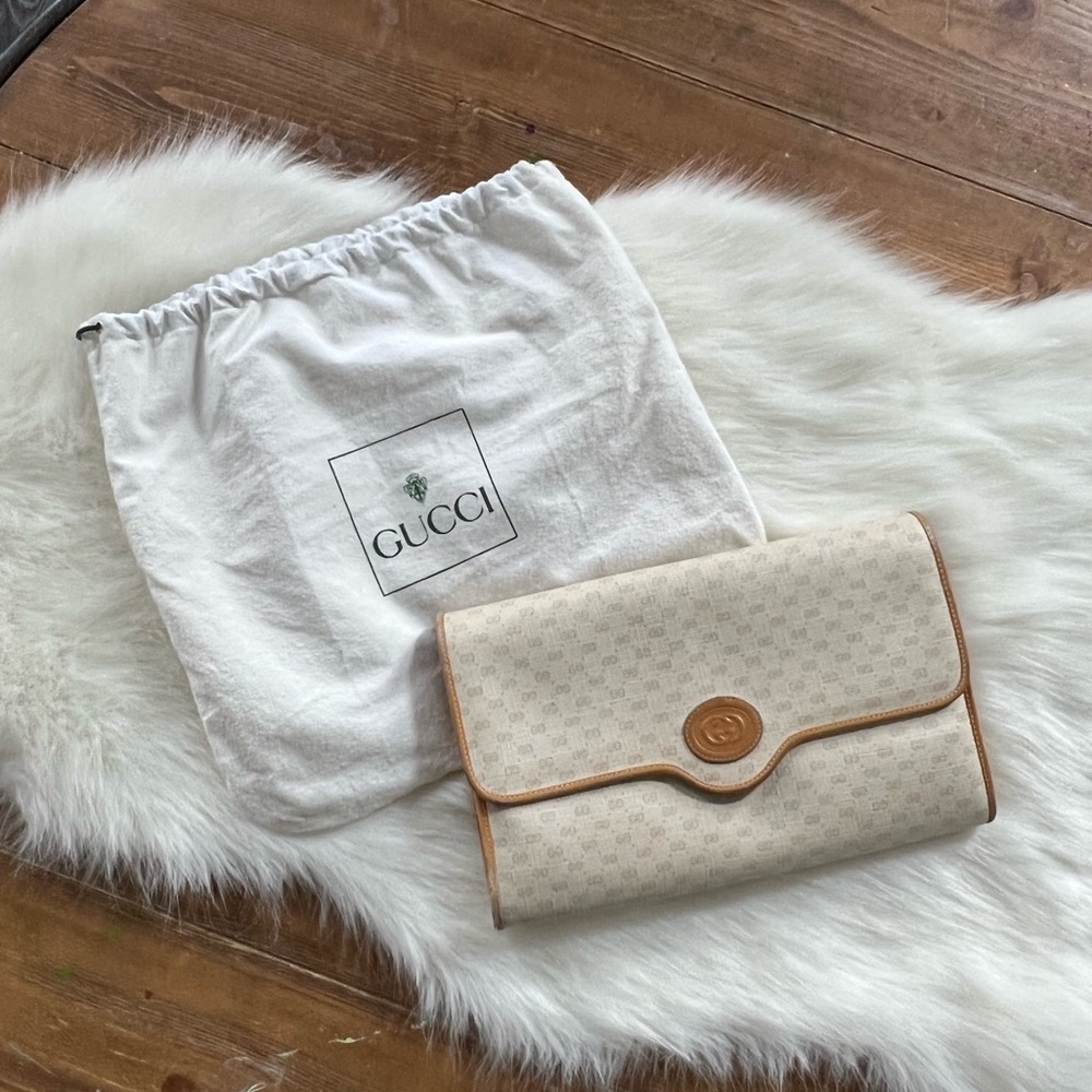 Gucci Vtg. GG Supreme crossbody clutch crossbody